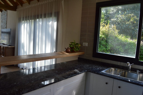Imagen 12 de 13 de Casa En Bosque Peralta Ramos Para 2 Adultos Y Hasta 2 Niños