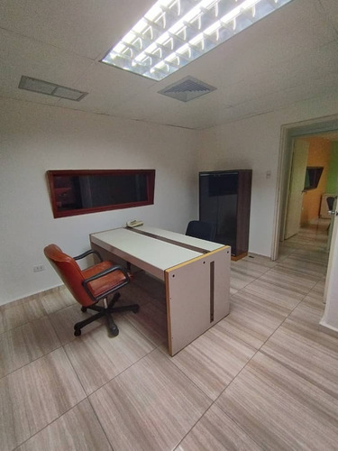Imagen 4 de 10 de Oficina En Alquiler Torre Trébol En Lomas Del Este