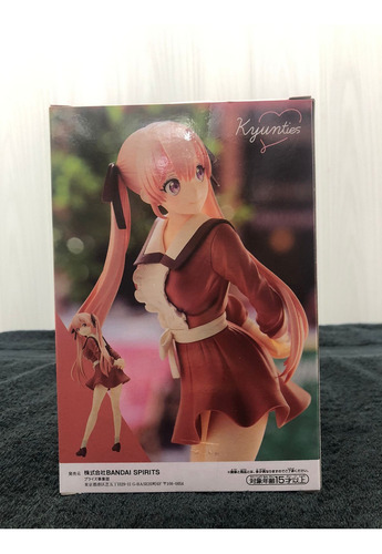 Figura de Erika Amano de um casal de cucos