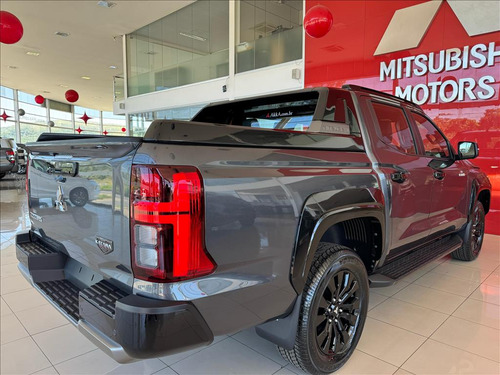 Mitsubishi Triton 2.4 BITURBO DIESEL CD KATANA 4X4 AUTOMÁTICO
