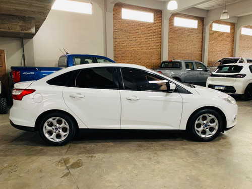 Ford Focus III 2.0 Sedan Se Plus Mt