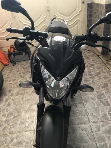 Rouser Ns 200