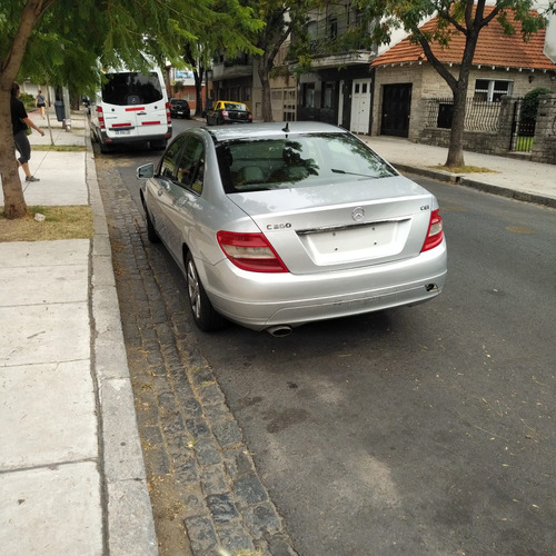 Mercedes-benz C200 Cgi At Blue Efficiency