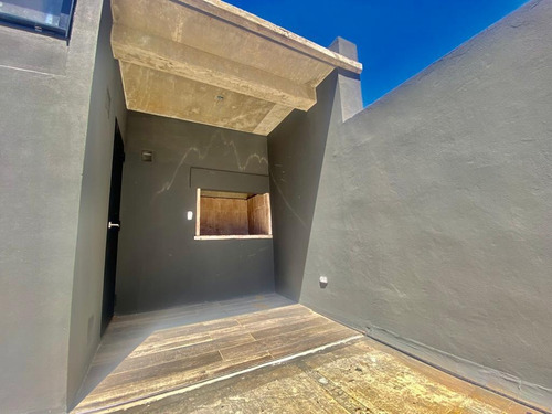 Imagen 6 de 13 de Tríplex Con Patio Y Terraza Propia