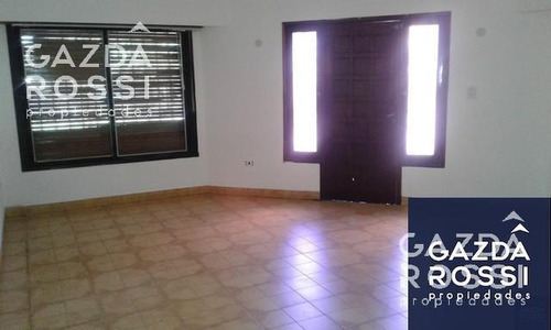 Imagen 2 de 7 de Casa - Adrogue - Venta
