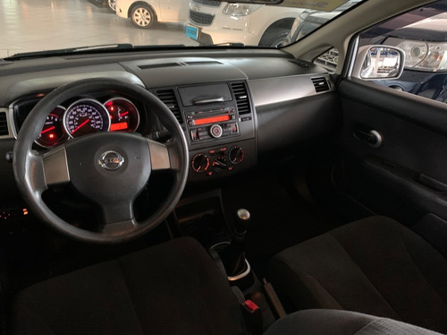 Nissan Tiida 1.8 Sedan 2012 Completo