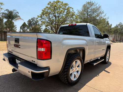 GMC Sierra 5.4 Cabina Regular Sle 4x4 At