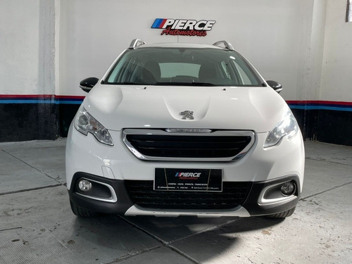 Imagen 3 de 22 de Peugeot 2008 1.6 Allure