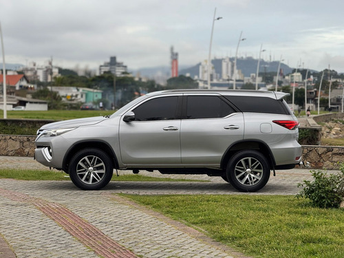 Toyota Hilux SW4 2.8 16v