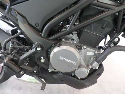 Motocicleta Cflite 250nk Mod. 2025