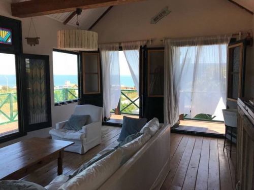 Casa En Venta De 4 Dormitorios En El Chorro
