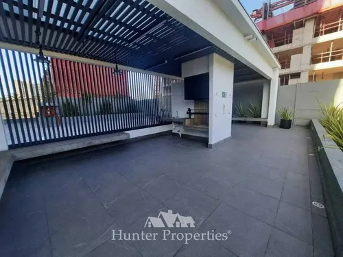 Departamento En Venta De 2d-1b Y Piscina. En La Cisterna