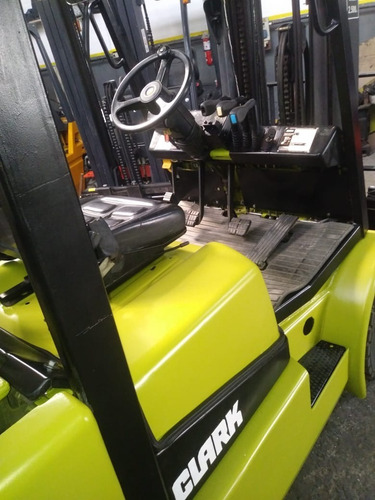 Autoelevador Clark Cgp 25 2500 Kg (genesis 1)