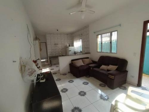 Imagem 8 de 12 de Vendo Casa C/suíte No Bairro Nova Itanhaém | Entrada 68 Mil