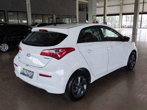 Hyundai HB20 HB20 1.6 COMFORT PLUS 16V FLEX 4P AUTOMÁTICO