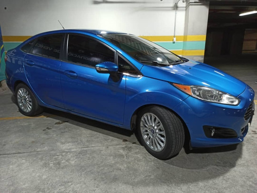 Imagen 5 de 12 de Ford Fiesta Titanium