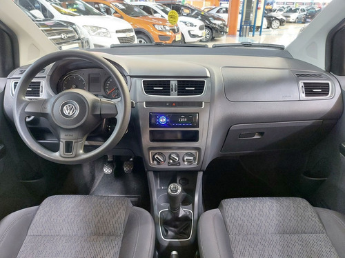 Imagem 12 de 15 de Volkswagen Fox Trend 1.6 Mi 8v