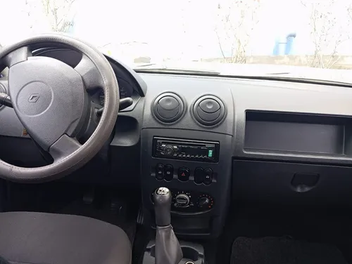 Renault Logan 1.4 Entry Familier 2012