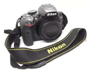 Nikon D3400 + Bateria + Cargador + 18-55 & 70-300 + Mochila