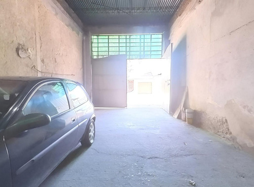 Venta 2 Galpones Y 5 Locales En Bloque Lanús 745m2