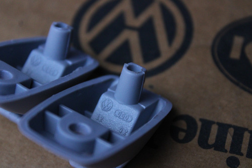 Grapas De Viseras Vw Golf A2 Mk2 Jetta A2 Mk2 Originales (Usado)