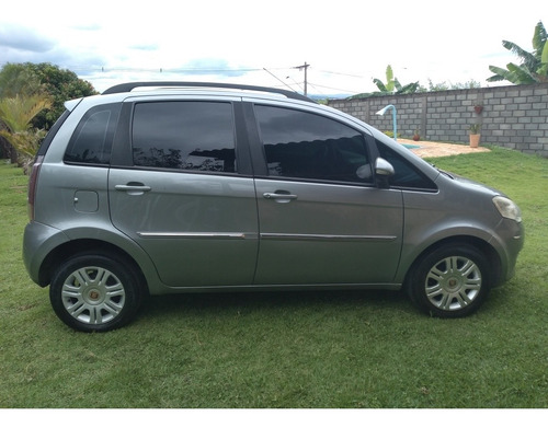 Fiat Idea 1.6 16v Essence Flex 5p 2011