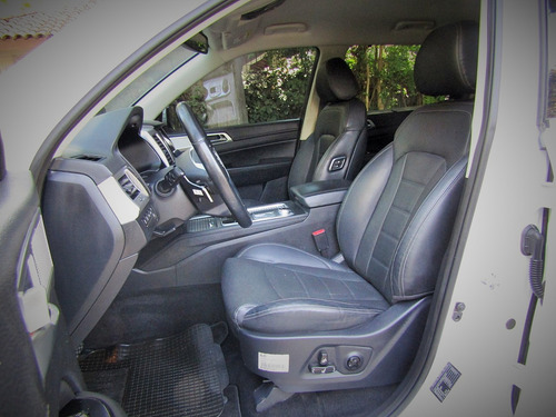 SsangYong Rexton Limited Plus 4x4 2.2 AT
