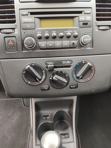 Imagen 10 de 13 de Nissan Tiida 2018 1.8 Sense Sedan Mt