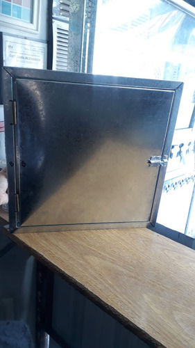 Imagen 3 de 5 de Puertas De Inspección (chapa Galvanizada)