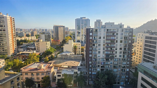 2 Dorm. Metro Manuel Montt. Para Junio 2025 En Providencia