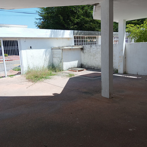 Venta Casa Urb.lago.mar Beach Maracaibo (je)