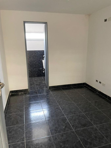 Imagen 8 de 14 de Depósito - Pontevedra