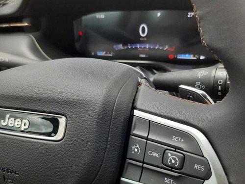 Imagem 9 de 15 de Jeep Compass Limited T270 1.3 Tb 4x2 Flex Aut 2022