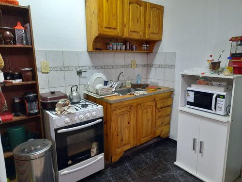 Casa General Pacheco, Casa Multifamiliar 2 Dorm 2 Amb 1 Monoambiente.