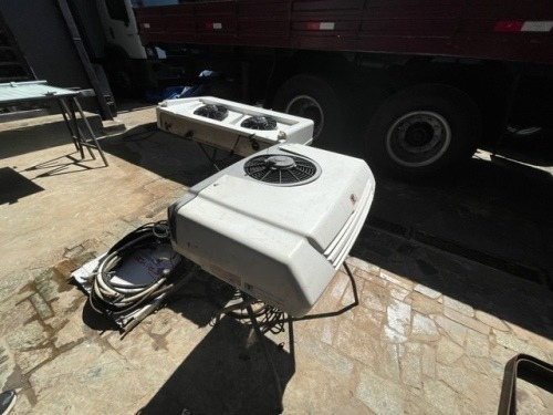 Imagem 7 de 17 de Aparelho Termo King V300 Max 12 Volts Ano 2013 Completo.