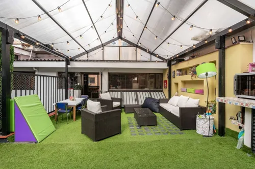 Casa En Venta En Los Rosales. Cod V8293
