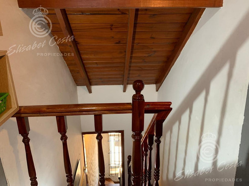 Imagen 2 de 22 de Triplex Con Inmenso Patio-quincho Con Parrilla. - Piñeyro