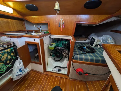 Velero Del Plata 31 -unico Dueño (motor Nuevo)