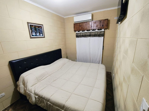 Venta Casa 5 Amb Tristán Suarez Parrilla/cochera.