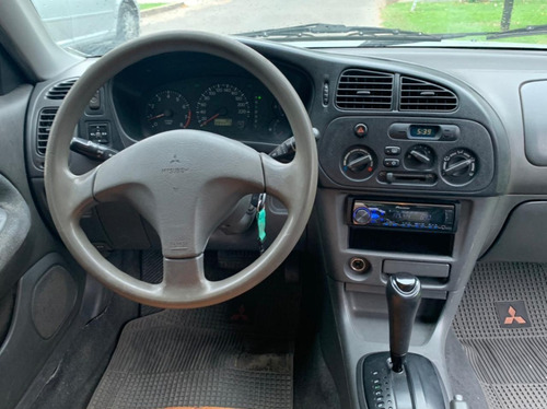 Mitsubishi Lancer Glxi