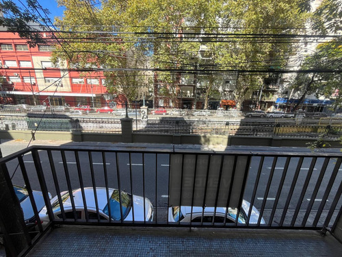 Caballito: 2 Amb. Con Patio Av. Rivadavia Y G.lorca