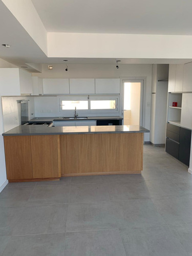 Imagen 4 de 13 de Venta Piso Avenida 53 Entre 18 Y 19