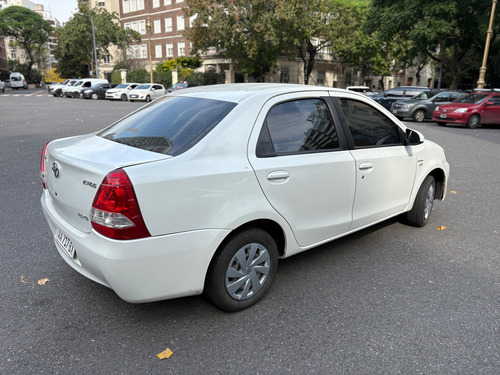 Toyota Etios 1.5 Sedan Xls