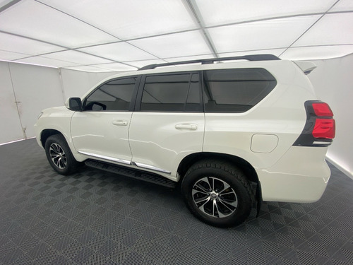 Imagen 4 de 25 de Toyota Prado Tx-l 3.0