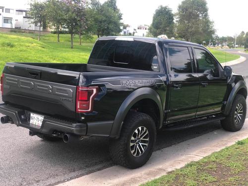 Imagen 9 de 14 de Ford Lobo Raptor 4x4