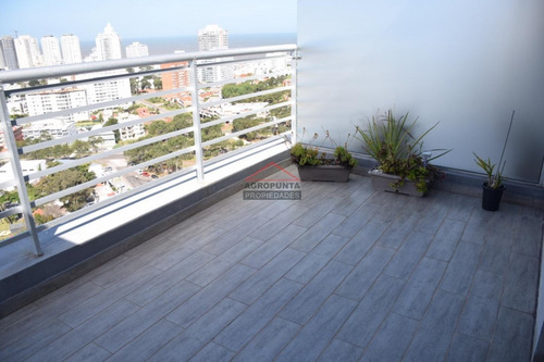 Pent House 1 Dormitorio, Parrillero En Torre Con Servicios- Ref: 5391