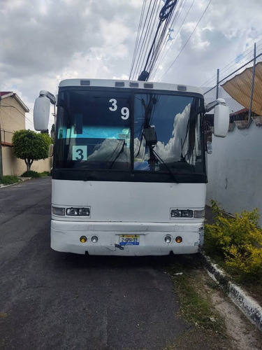 A Tratar Venta De Camion Comercial 45 Plazas