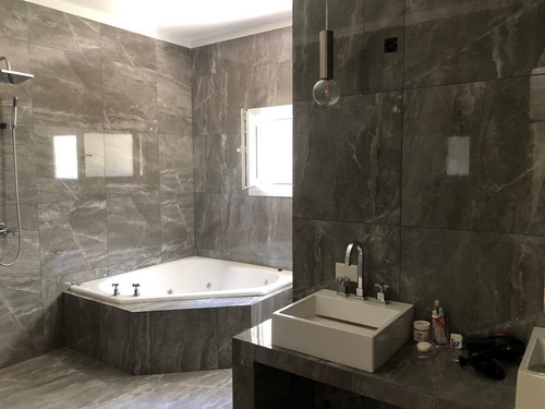 Imagen 23 de 30 de Venta Casa 5 Amb En Club De Campo Los Pinguinos, Ituzaingo