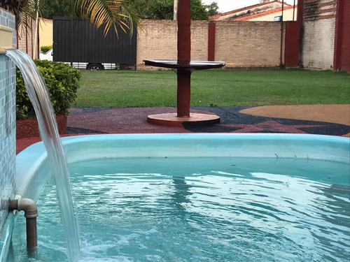 Imagen 2 de 9 de Alquilo Quinta Con Piscina, Quincho Centro De Luque