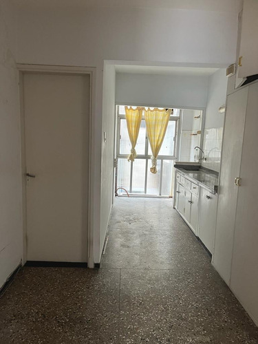 Imagen 4 de 7 de Aguada Apartamento Al Frente Dos Dormitorios, Lindo Balcón.oportunidad.